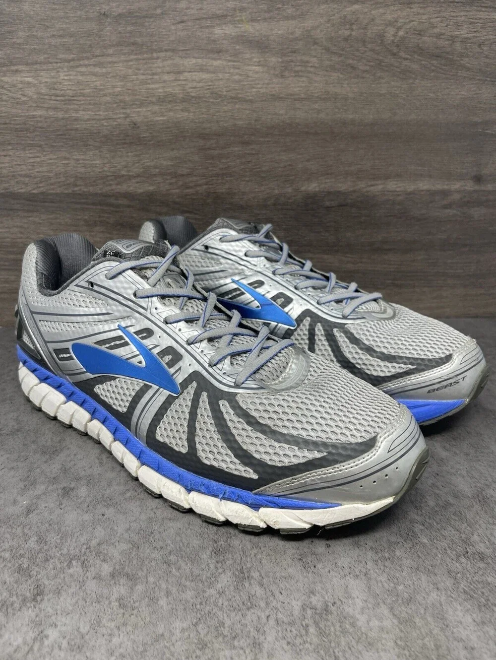 Brooks Beast 16 Silver Blue Mens Size 14 2E Wide Running Walking Shoes Sneakers